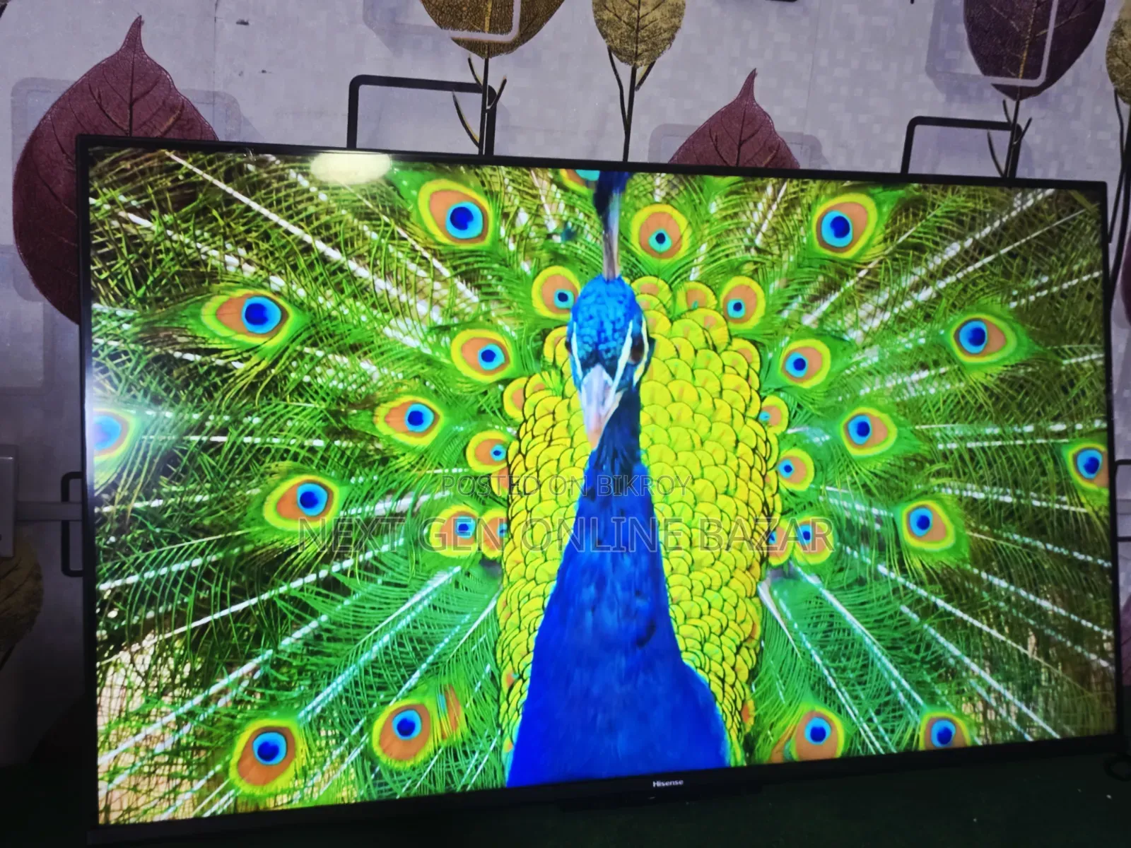 Hisense 43" Handsfree Voice TV (With Box)