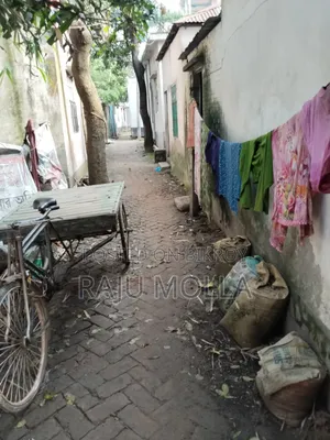 4-bedroom House in Puratan Bari, Khilkhet for Sale