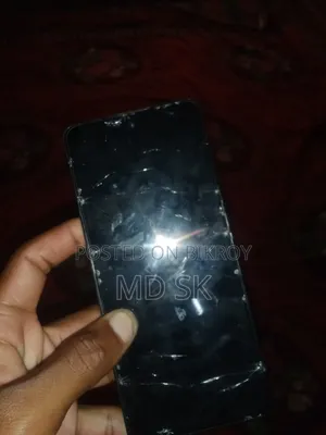 Tecno Spark 10 Pro 128 GB Silver
