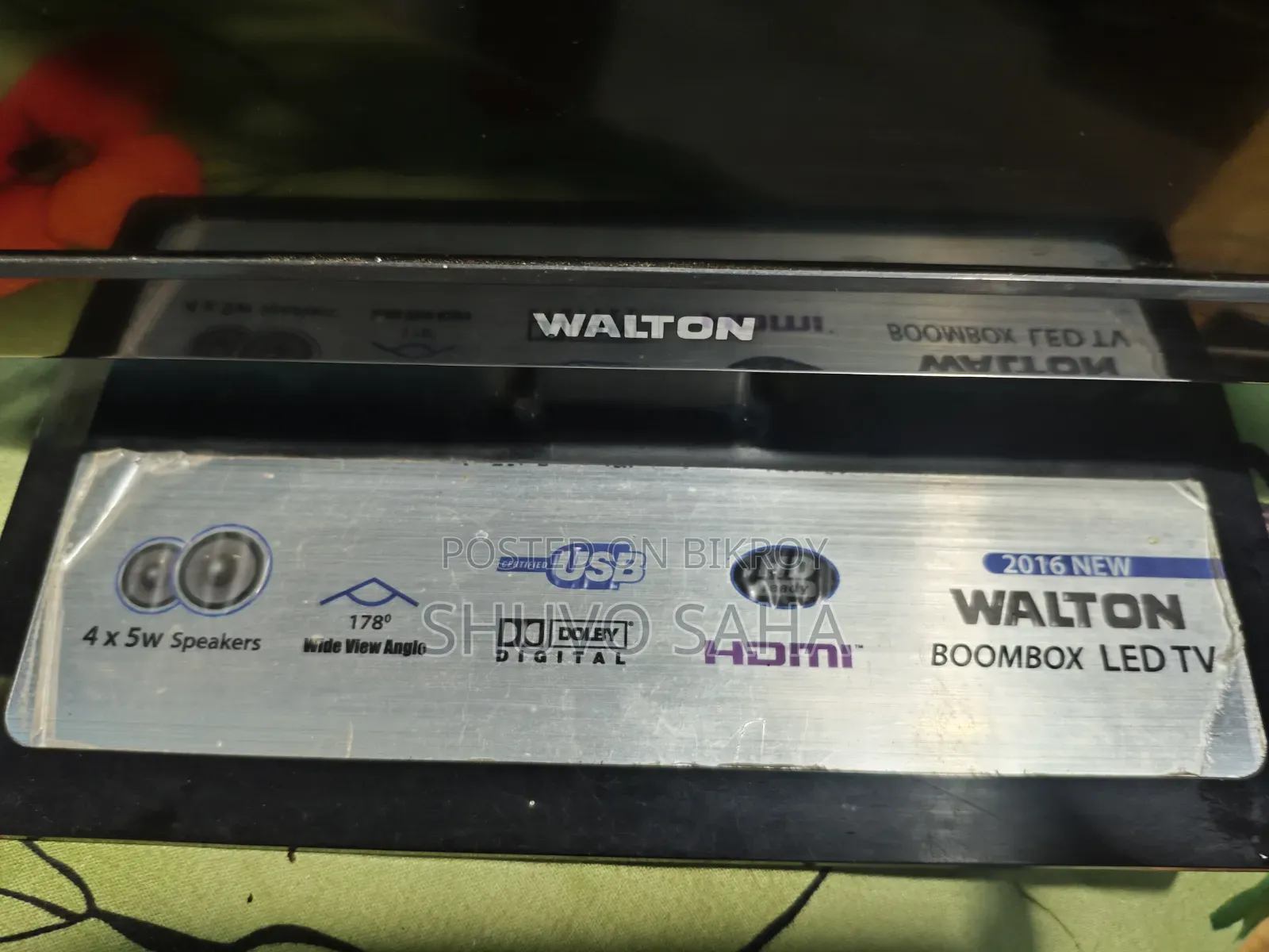 Walton 24" Boombox Led Tv