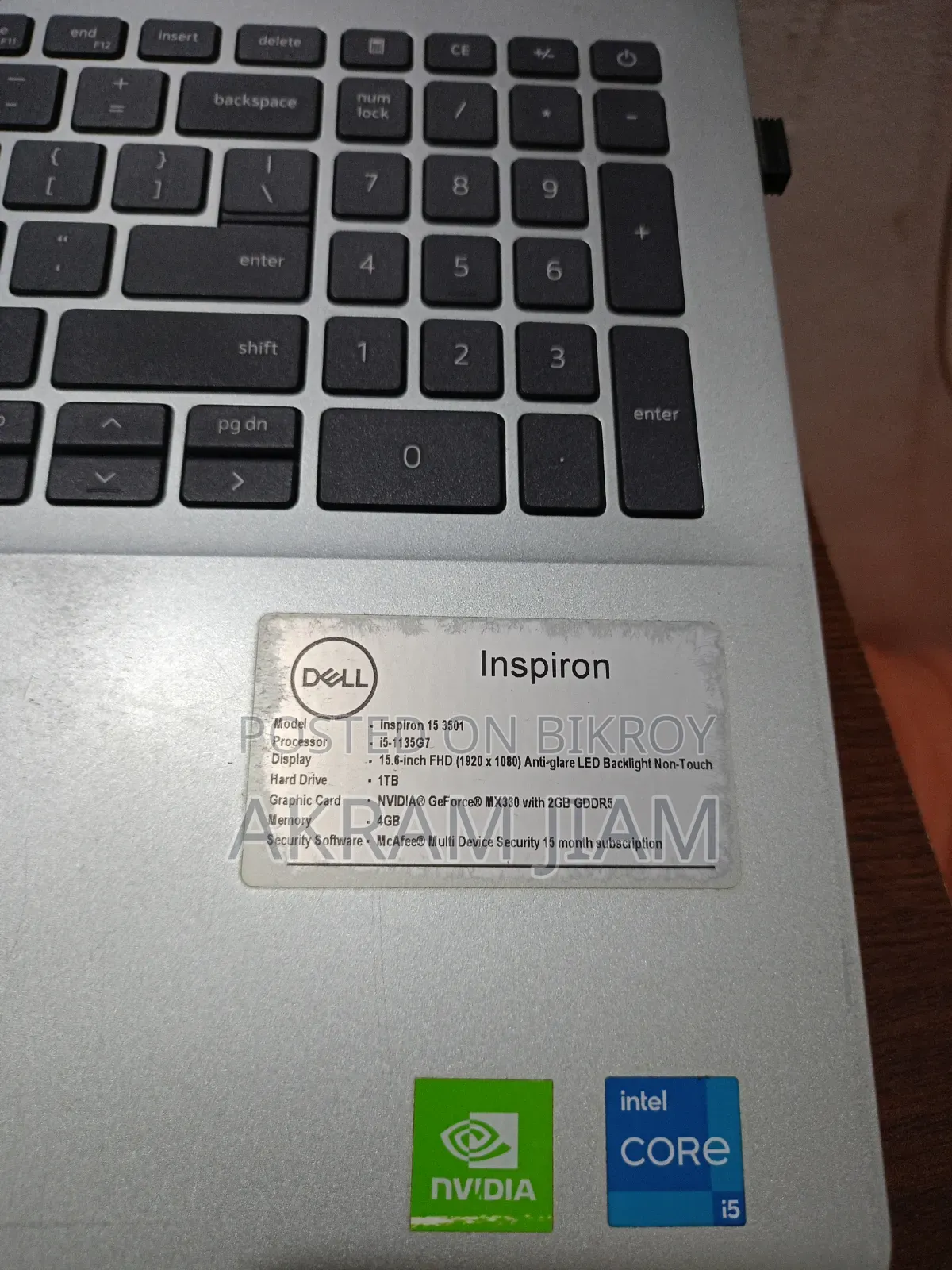 Laptop Dell Inspiron 15 3000 8GB Intel Core I5 HDD+SSD 1T