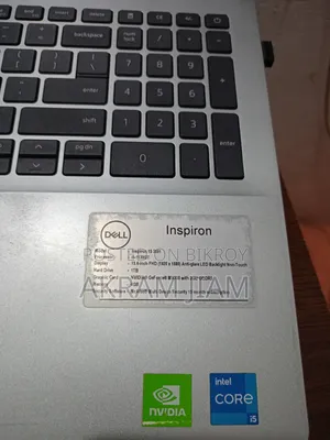 Laptop Dell Inspiron 15 3000 8GB Intel Core I5 HDD+SSD 1T