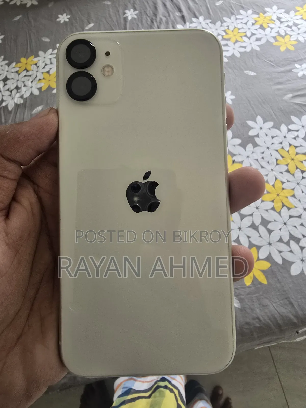 New Apple iPhone 11 128 GB White