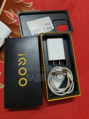 iQOO 256 GB Black