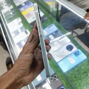 New Samsung Galaxy A06 64 GB White