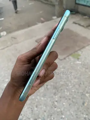 Apple iPhone 11 64 GB Green
