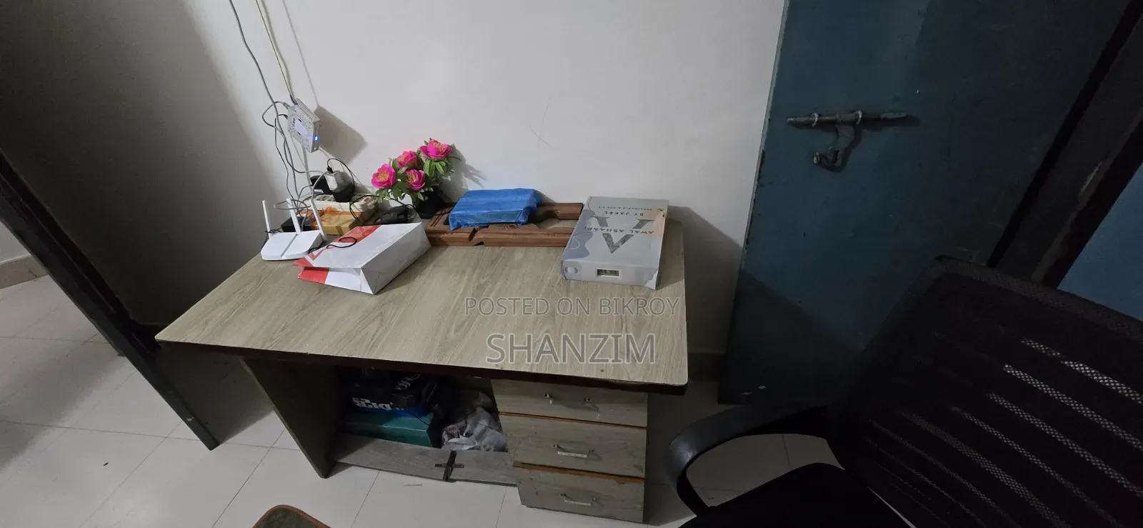 Official table and chair