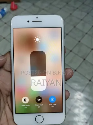 অ্যাপল আইফোন ৮ ৬৪ জিবি সাদা