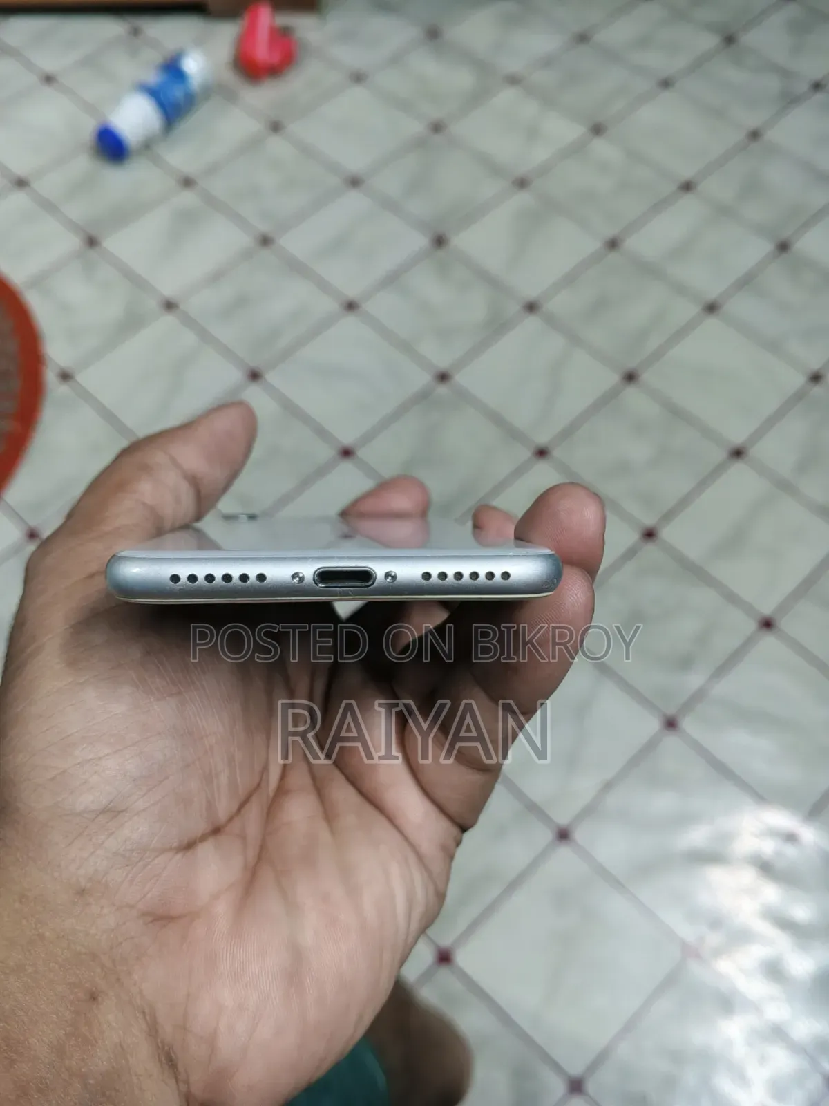 অ্যাপল আইফোন ৮ ৬৪ জিবি সাদা