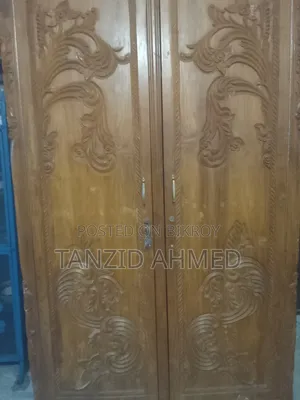 সেগুন কাঠের আলমারি