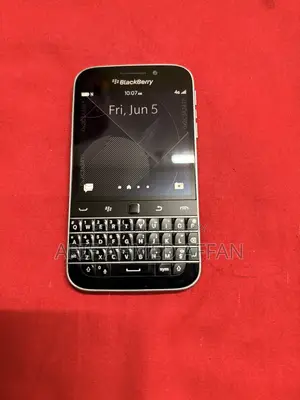 New BlackBerry Classic Q10 16 GB Black