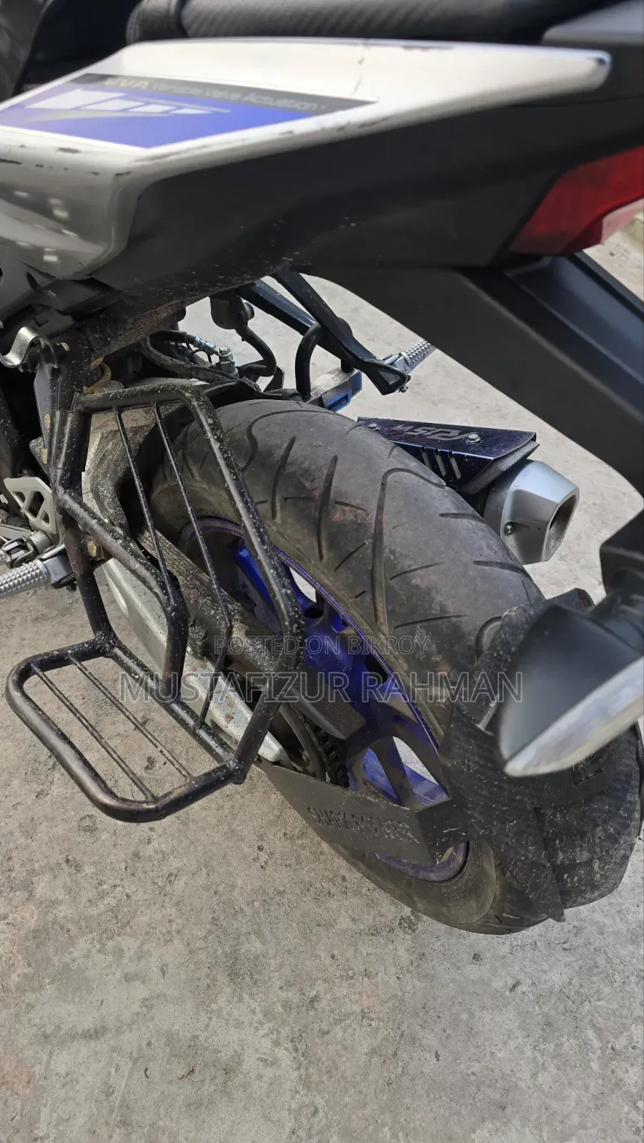 Yamaha R1 2023 Silver