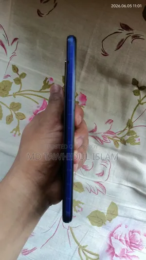 Vivo Y21 64 GB Blue