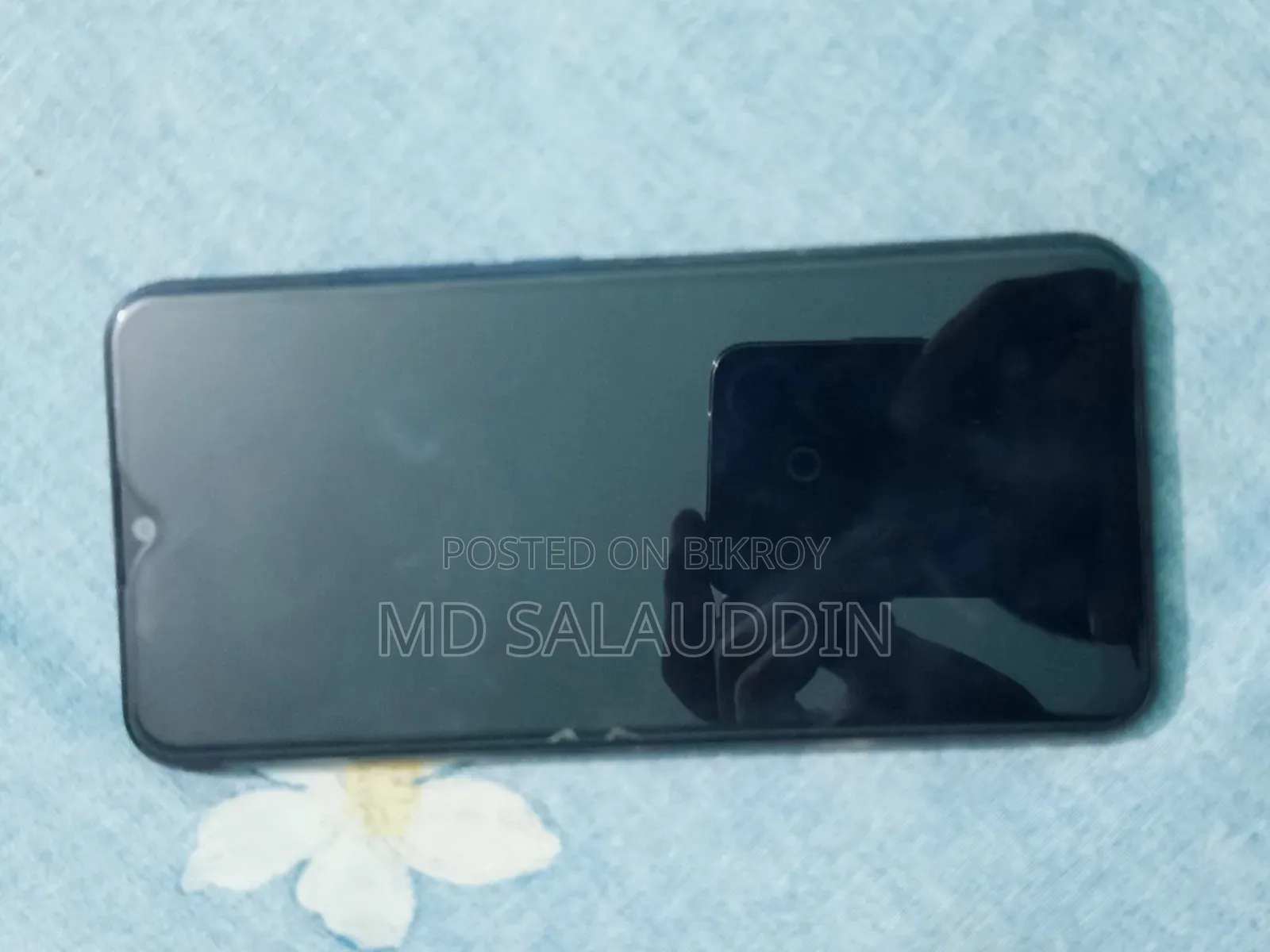 Vivo Y11 32 GB Blue