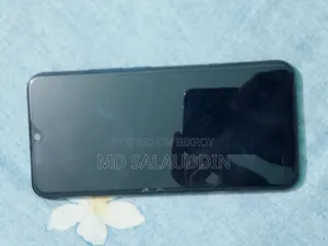 Vivo Y11 32 GB Blue