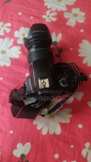 ক্যমেরা Canon 1000d