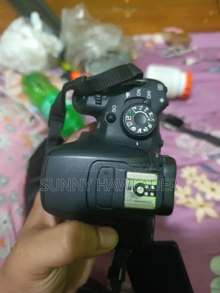 Canon 700d Camera 75/300 Zoom Lens
