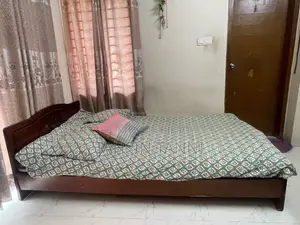 Semi Double Bed