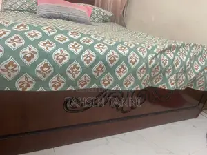 সেমি ডাবল বেড
