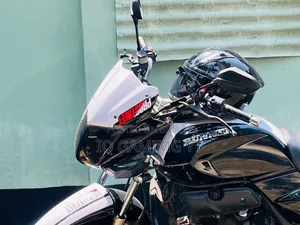 Runner Bullet 100 2018 Black