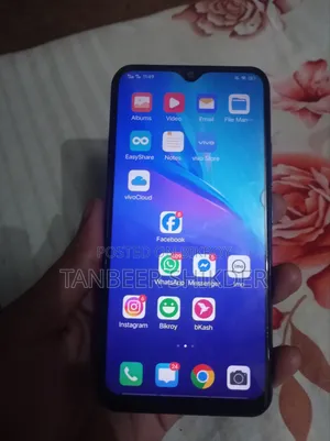Vivo Y11 32 GB Blue