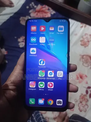 Vivo Y11 32 GB Blue