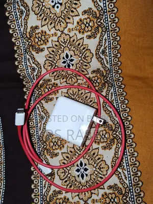 100% Fresh 1+ Charger