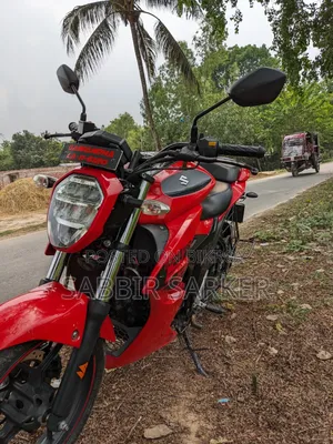 Suzuki Bike 2023 Red
