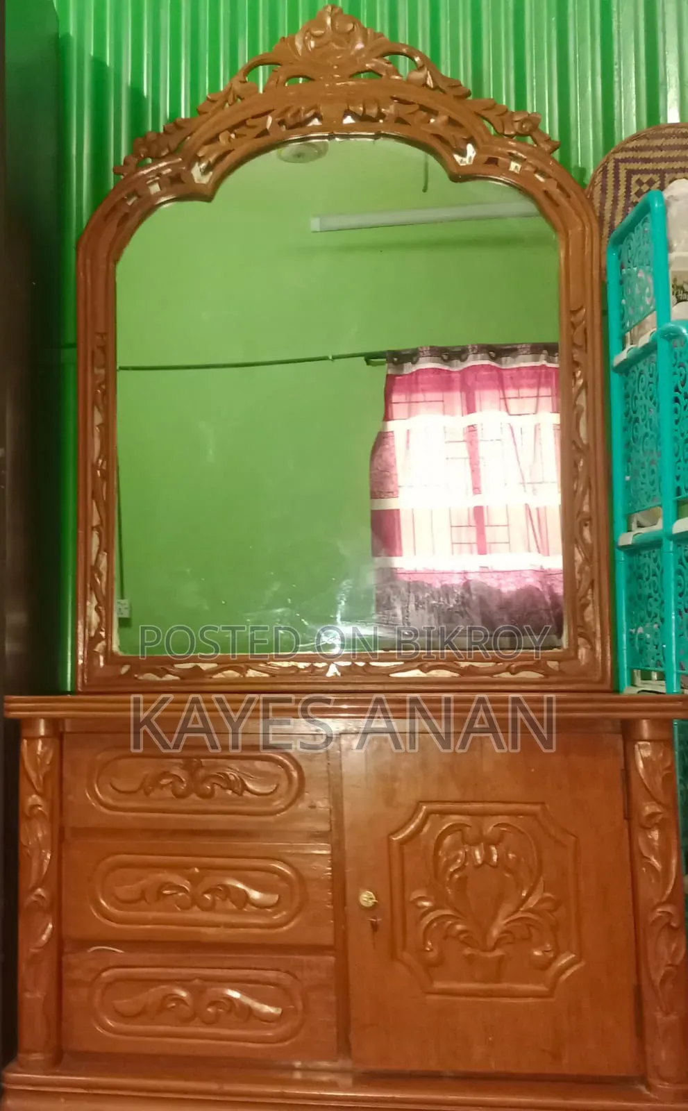 Wooden Dressing Table