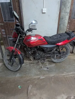 Bajaj Platina 125 2015 Red