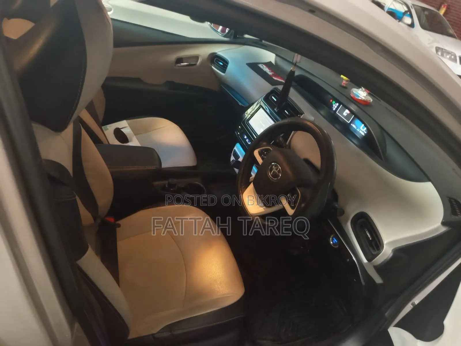 Toyota Prius 2017 Beige