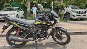 হোন্ডা ২০১৯ কালো