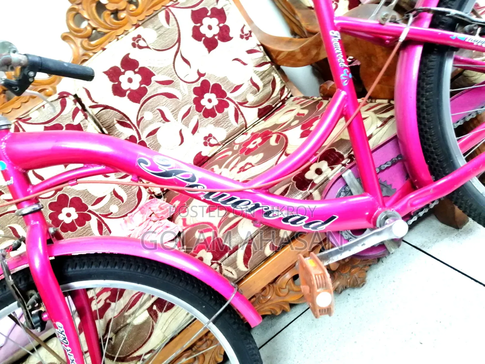 Bicycle for (10-12) year old girls