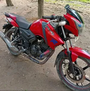 TVS Apache RTR 160 2V 2016 Red