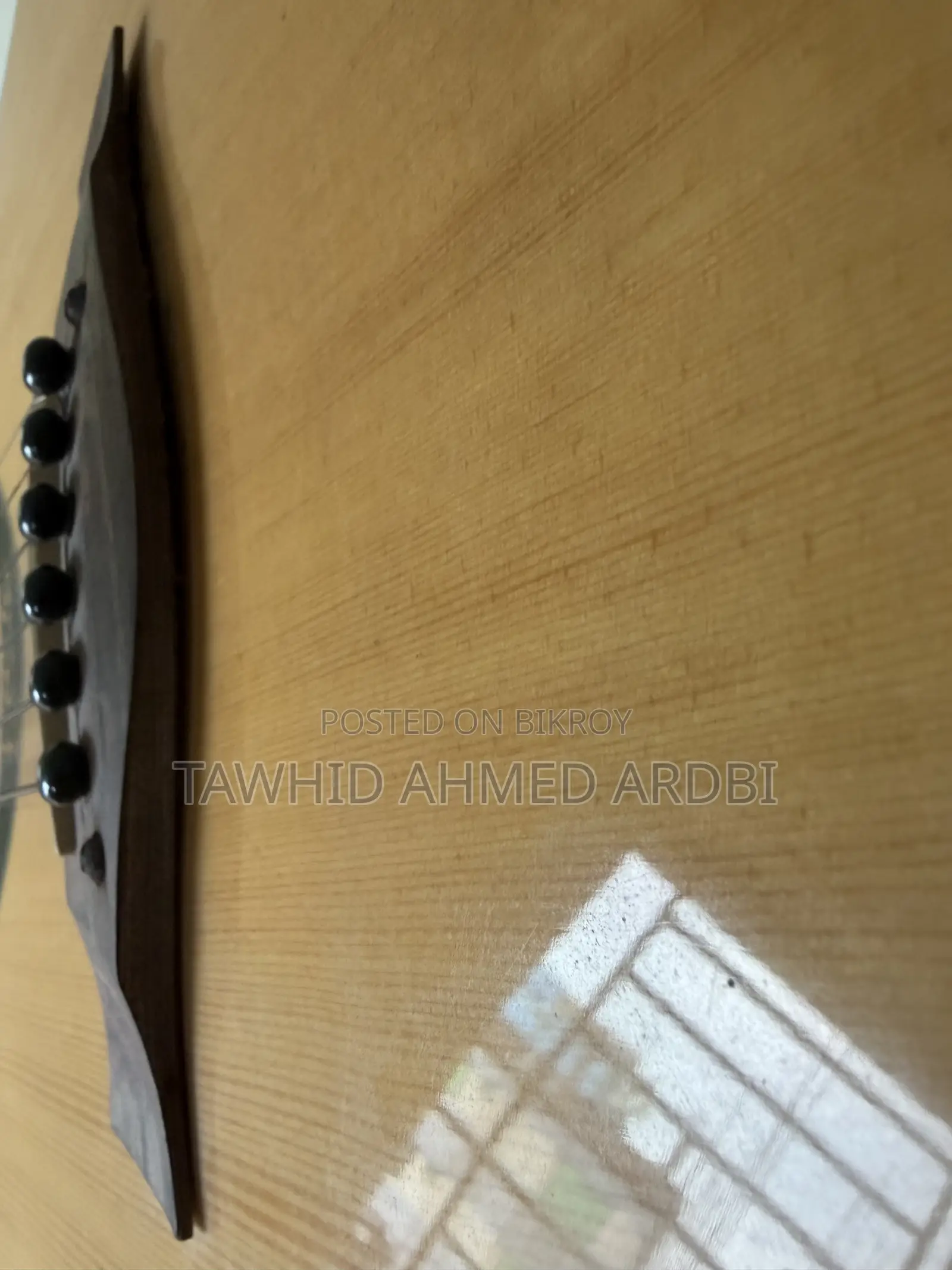 Deviser Guitar