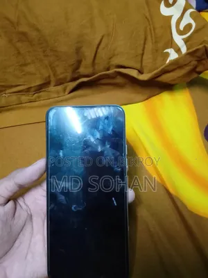 Tecno Spark 40 256 GB Silver