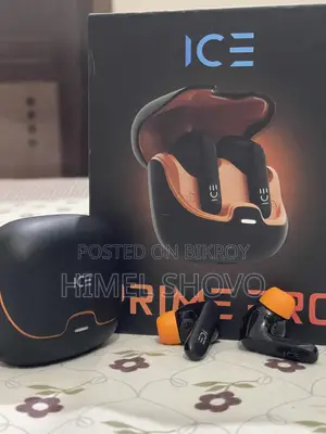 Airbus And Headphone