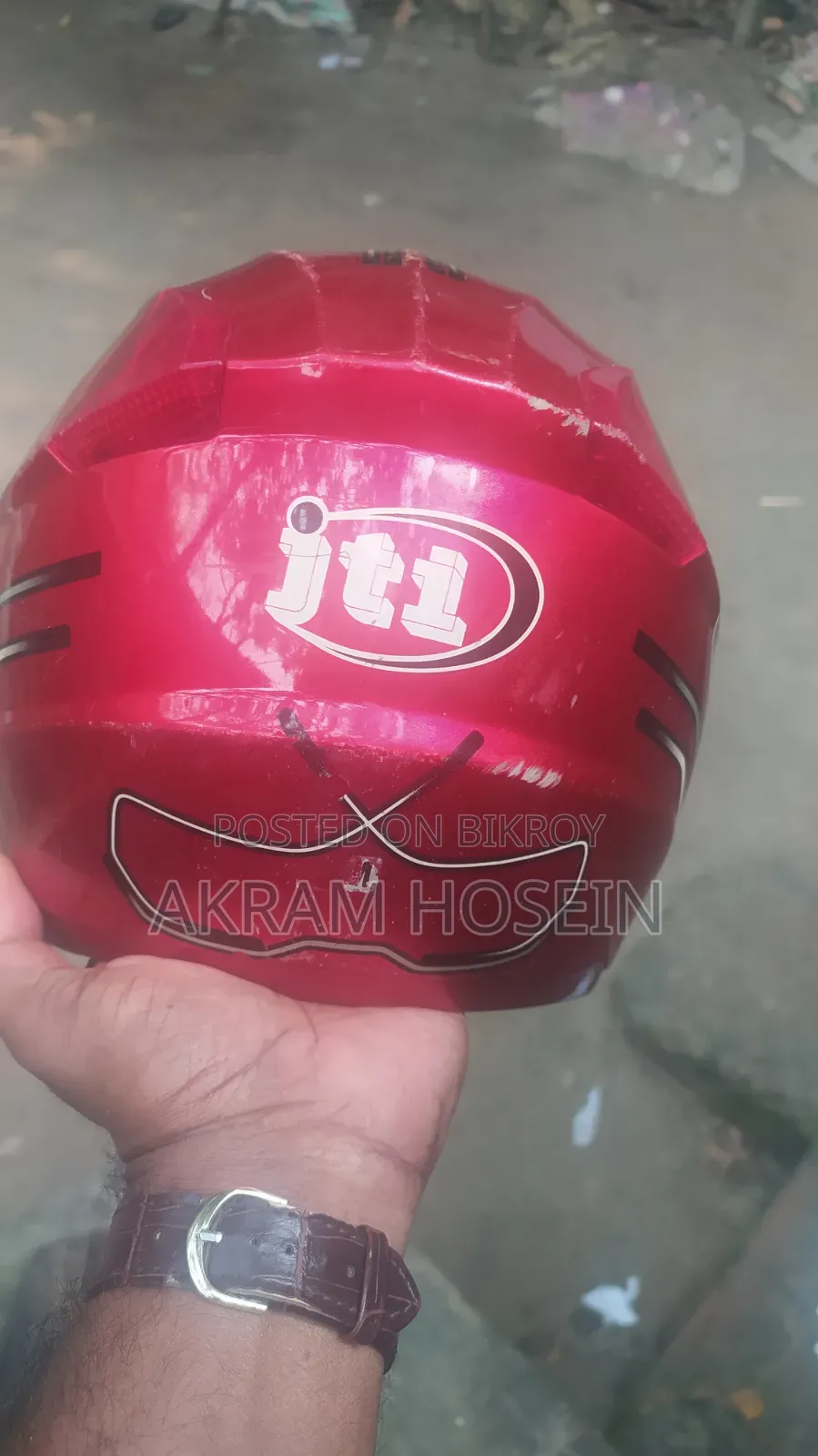 হেলমেট বিক্রি করা হবে