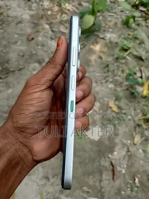 Infinix Hot 60i 128 GB