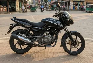 বাজাজ পালসার ১৫০ ২০১৭ কালো