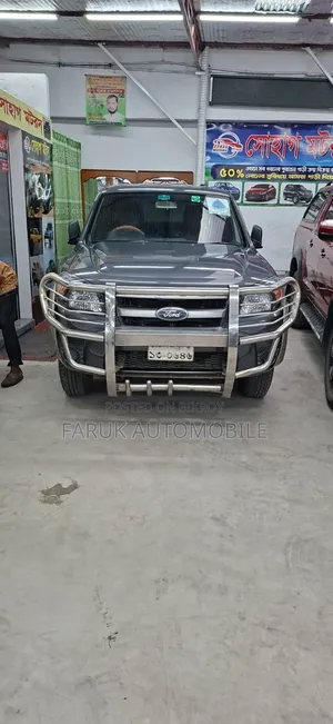 ফোর্ড রেঞ্জার এক্সএলটি ২০১১ গ্রে