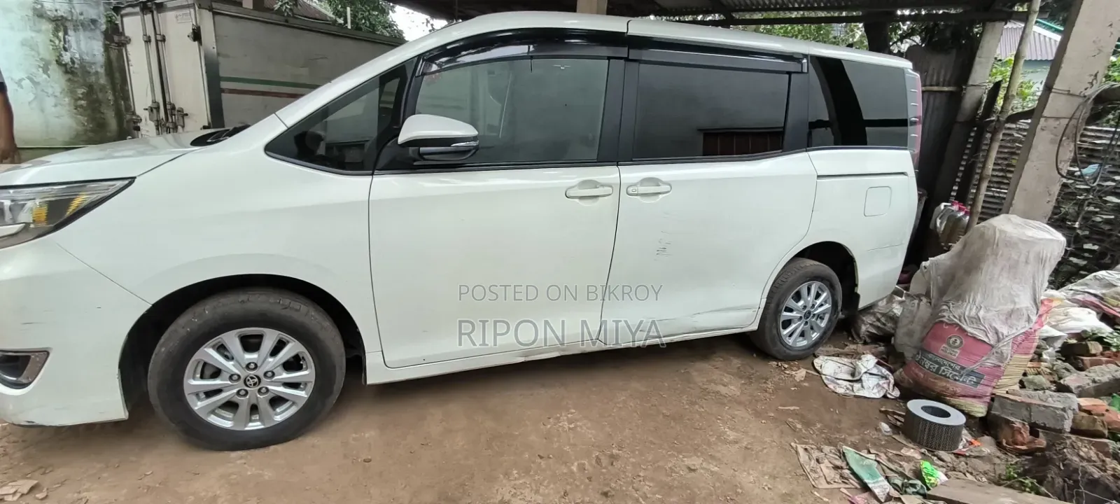 New Toyota Noah 2019 Pearl