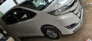 New Toyota Noah 2019 Pearl