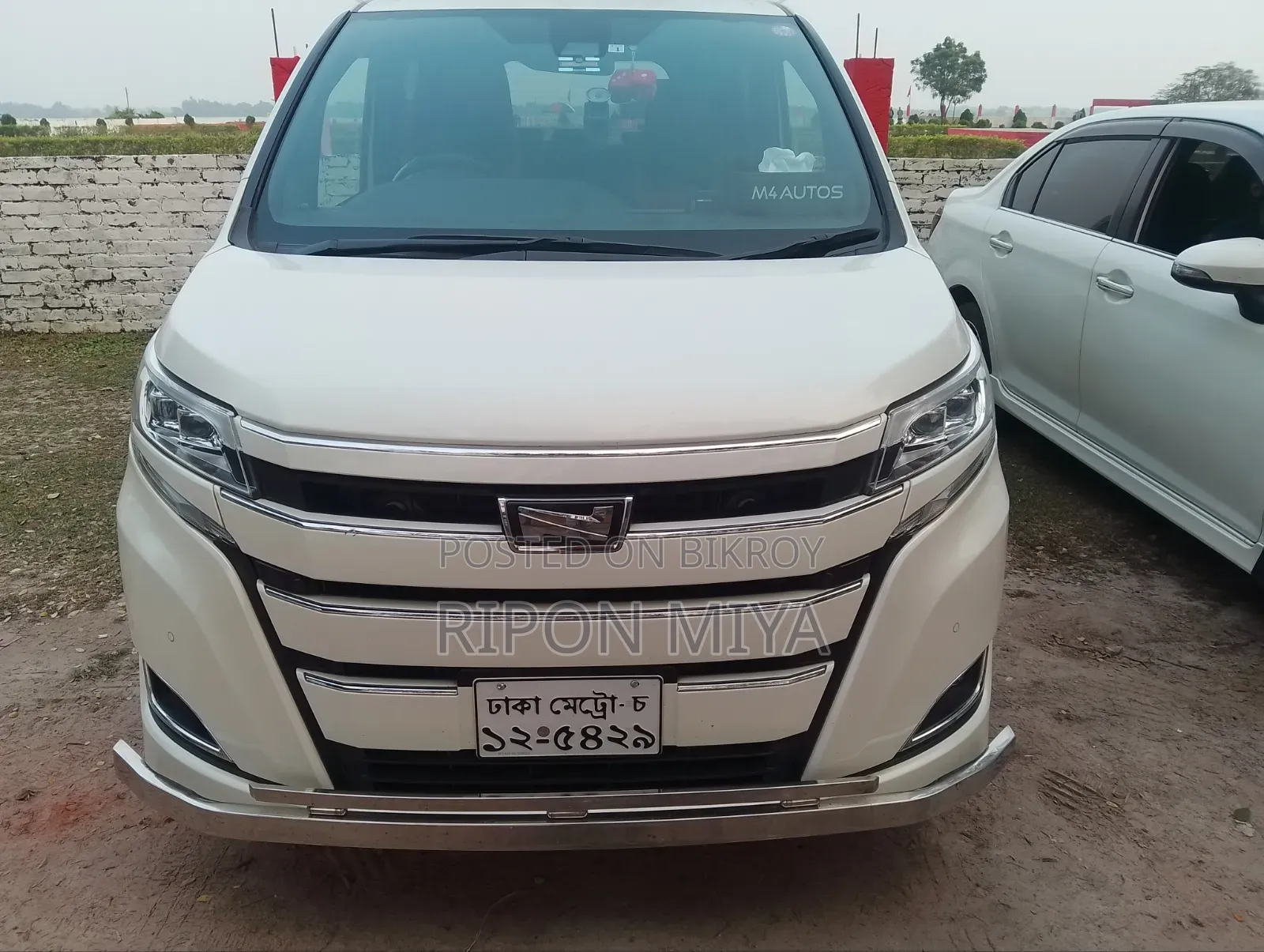 New Toyota Noah 2019 Pearl