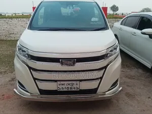 New Toyota Noah 2019 Pearl