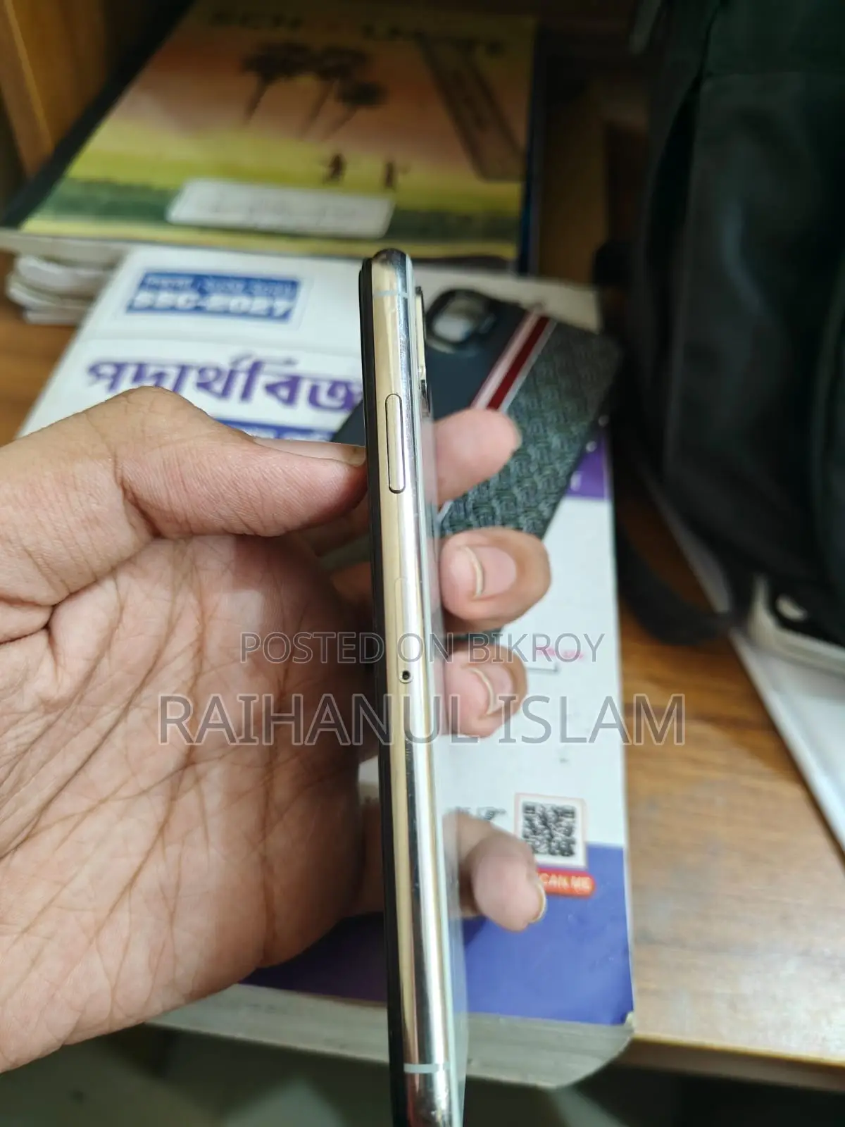 Apple iPhone XS 64 GB White