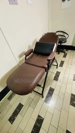 পার্লার বেড