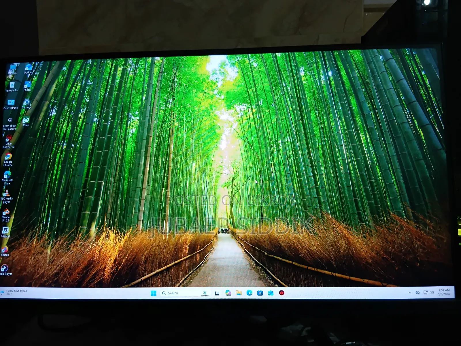 Desktop Computer 8GB AMD Ryzen 5 SSD 256GB
