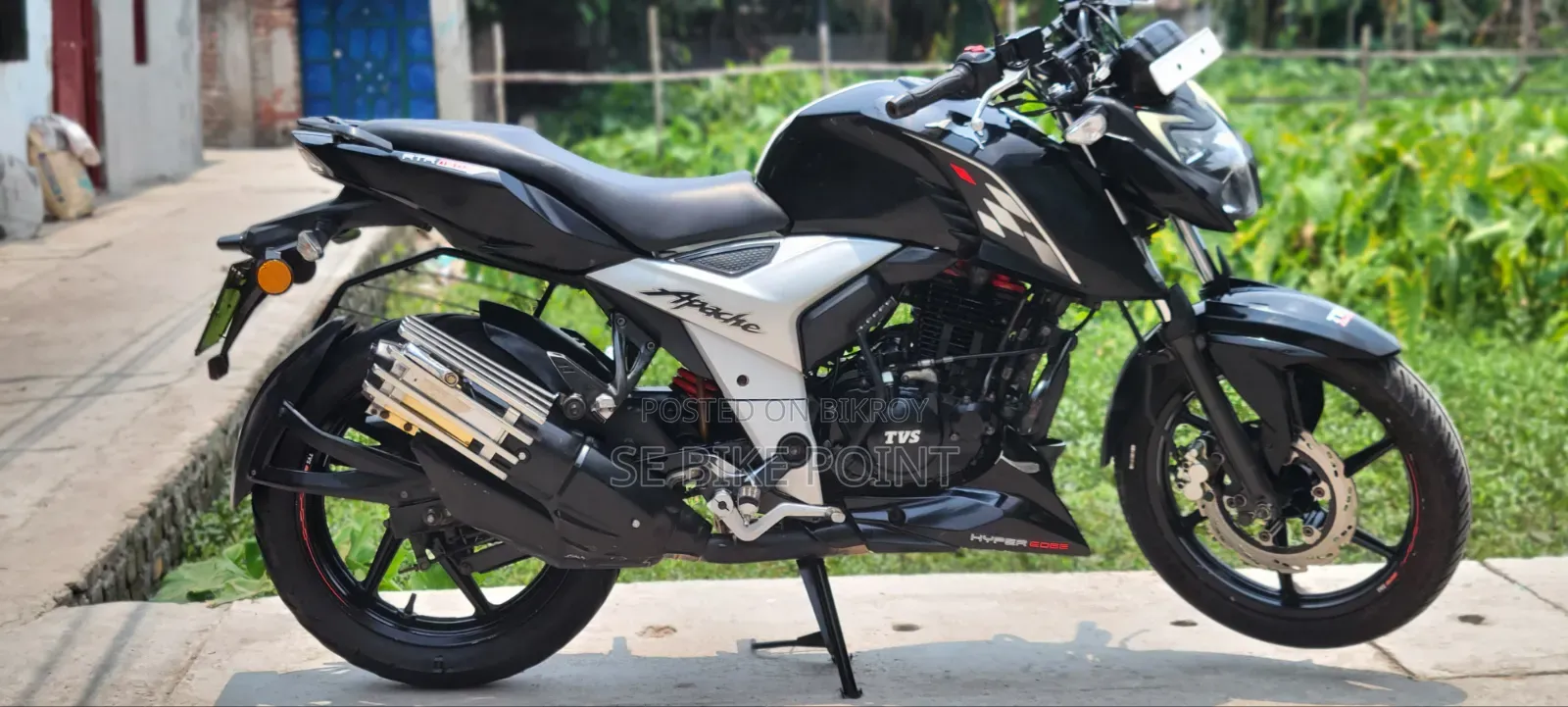 TVS Apache 160 4V 2023 Black