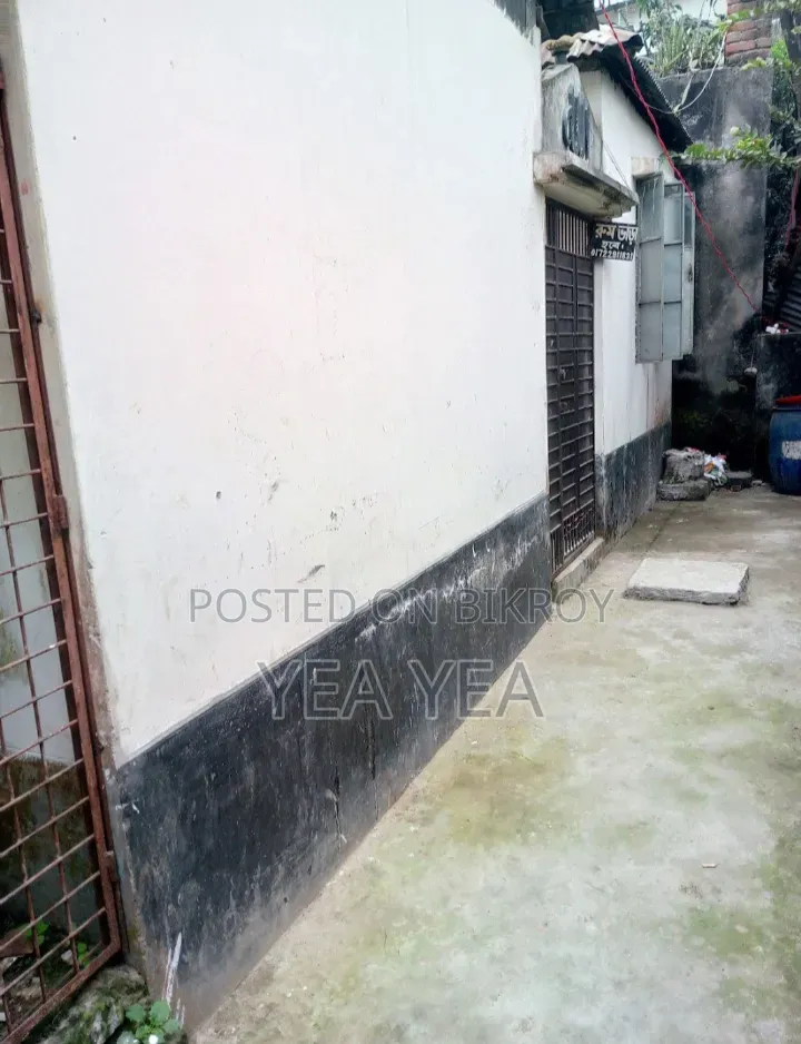 5bdrm House in Uttara for Sale